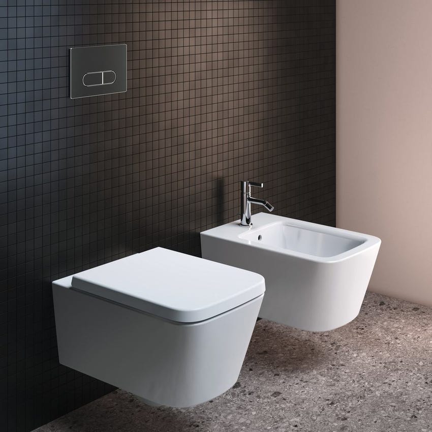 Immagine di Ideal Standard BLEND CUBE set sanitari sospesi, vaso AquaBlade® senza brida, con sedile a chiusura rallentata, bidet monoforo con troppopieno, colore bianco finitura lucido T368601-T368701-T392701
