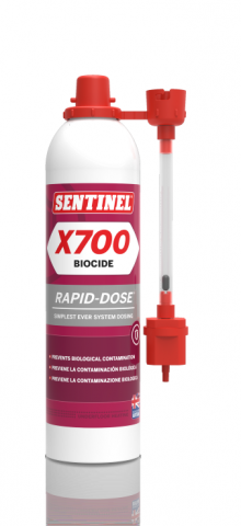 Immagine di Sentinel X700 Biocida, previene la contaminazione biologica negli impianti di riscaldamento a pannelli radianti, Contenitore pressurizzato da 300 ml X700RD-12X300ML-EXP