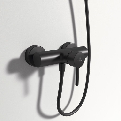 Immagine di Ideal Standard CERALINE miscelatore monocomando per doccia, senza accessori, colore nero finitura opaco BC200XG