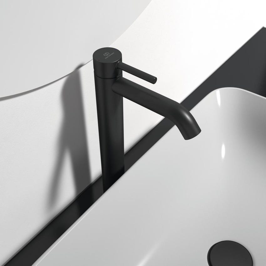 Immagine di Ideal Standard CERALINE miscelatore lavabo H.32 cm da appoggio su piano, senza asta di comando e scarico piletta, colore nero finitura opaco BC269XG