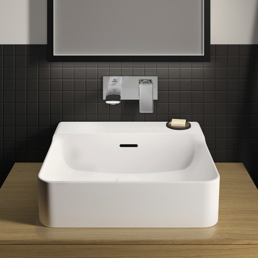 Immagine di Ideal Standard CONCA lavabo smaltato rettangolare sospeso o da appoggio L.50 cm, con troppopieno, colore bianco finitura lucido T378401