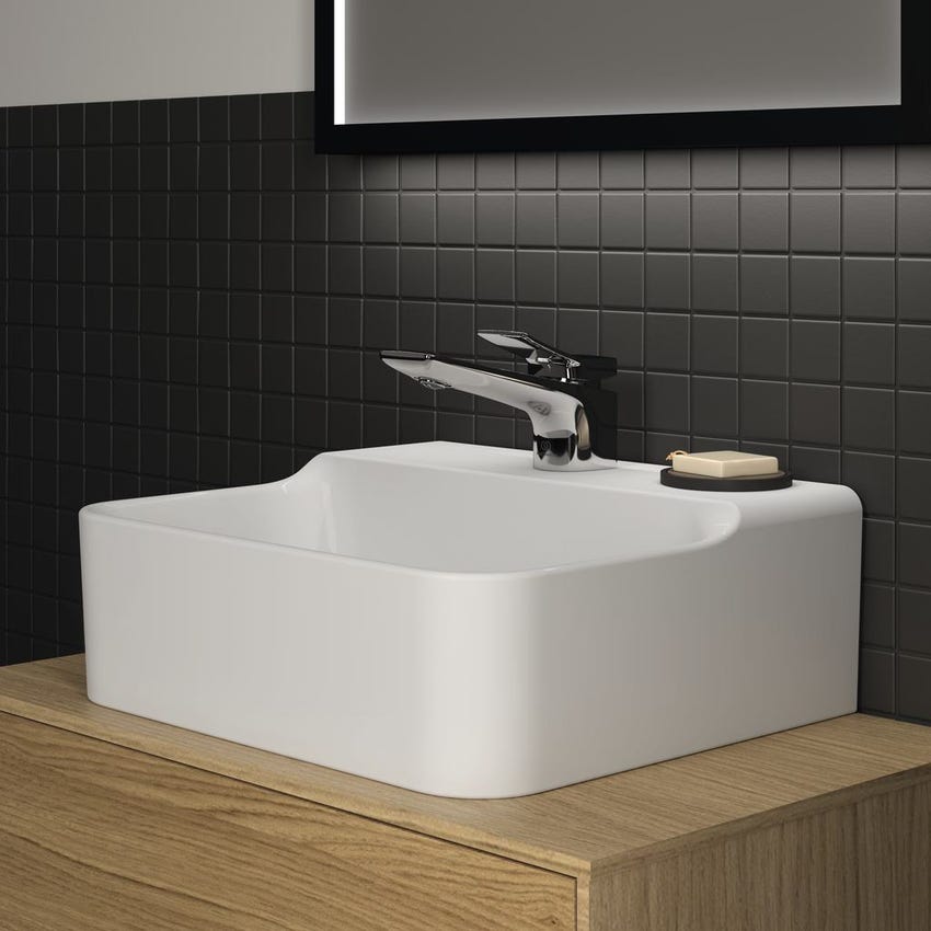 Immagine di Ideal Standard CONCA lavamani smaltato sospeso o da appoggio L.40 cm, monoforo, senza troppopieno, colore bianco finitura lucido T387401