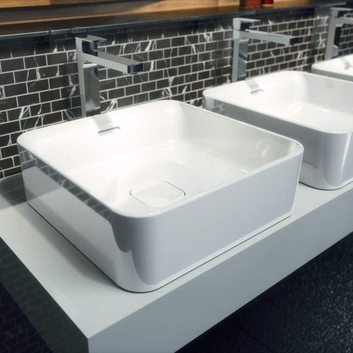Immagine di Ideal Standard STRADA II lavabo quadrato da appoggio 40 cm, con troppopieno, colore bianco T296301