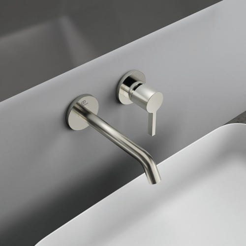 Immagine di Ideal Standard soluzione bagno doppio lavabo 60 cm su mensola 180 cm, colore bianco finitura lucido, doccia rettangolare 120x90 cm, colore grigio cemento finitura pietra opaco, rubinetteria finitura silver storm SING10