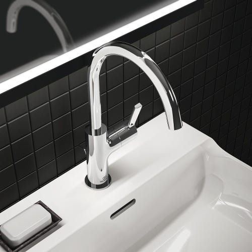 Immagine di Ideal Standard JOY miscelatore monocomando lavabo H.31 cm, con scarico, finitura cromo BC777AA