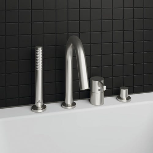 Immagine di Ideal Standard JOY gruppo bordo vasca 4 fori, con deviatore, bocca di erogazione, doccetta stilo a 1 funzione e porta doccetta, finitura silver storm BC789GN