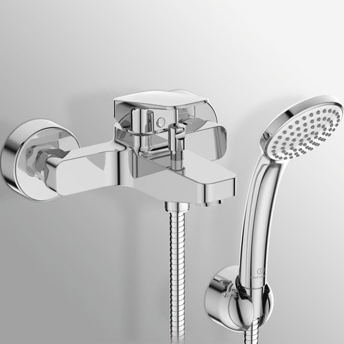 Immagine di Ideal Standard soluzione bagno completo, sanitari sospesi, lavabo 60 cm, vasca rettangolare 170x75, colore bianco finitura lucido, rubinetteria finitura cromo SING9