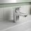 Immagine di Ideal Standard soluzione bagno completo, sanitari sospesi, lavabo 55 cm con colonna, colore bianco, rubinetteria finitura cromo SING12