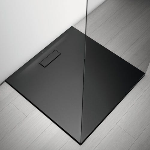Immagine di Ideal Standard ULTRAFLAT NEW piatto doccia quadrato 90 cm, in acrilico, colore nero finitura opaco T4467V3
