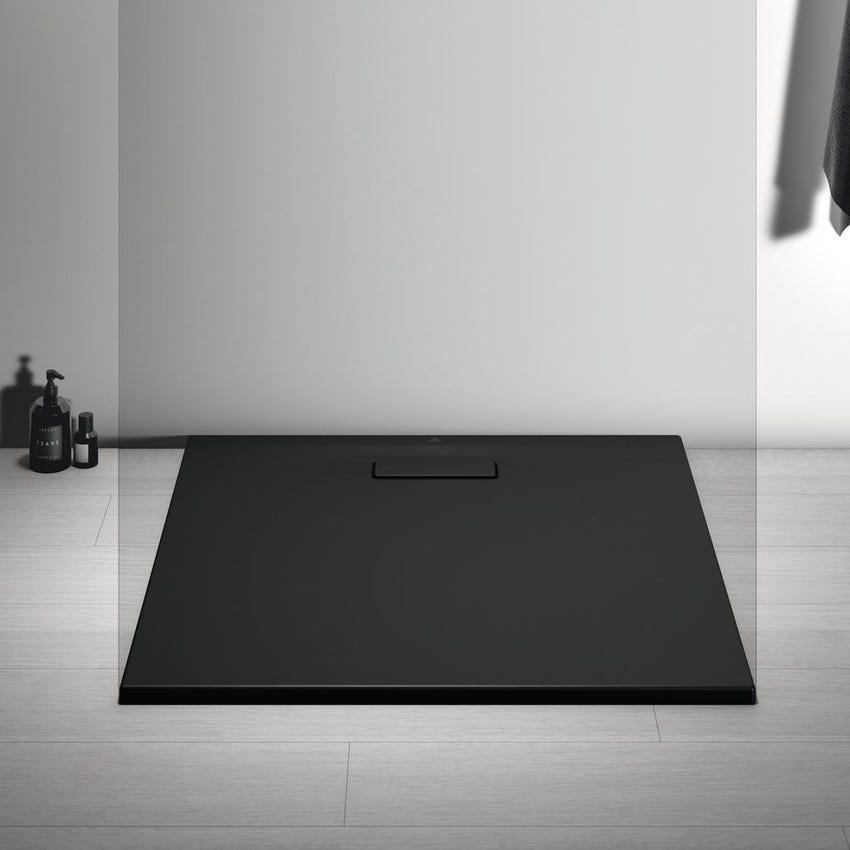 Immagine di Ideal Standard ULTRAFLAT NEW piatto doccia quadrato 90 cm, in acrilico, colore nero finitura opaco T4467V3