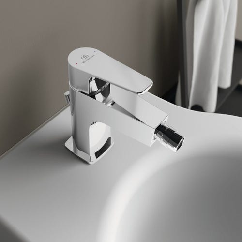Immagine di Ideal Standard CERAFINE D miscelatore monocomando bidet, con scarico, finitura cromo BC691AA