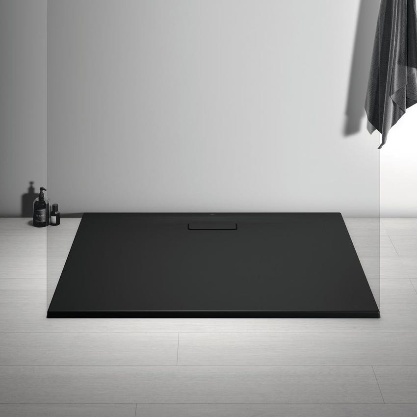 Immagine di Ideal Standard ULTRAFLAT NEW piatto doccia rettangolare L.120 P.90 cm, in acrilico, colore nero finitura opaco T4483V3
