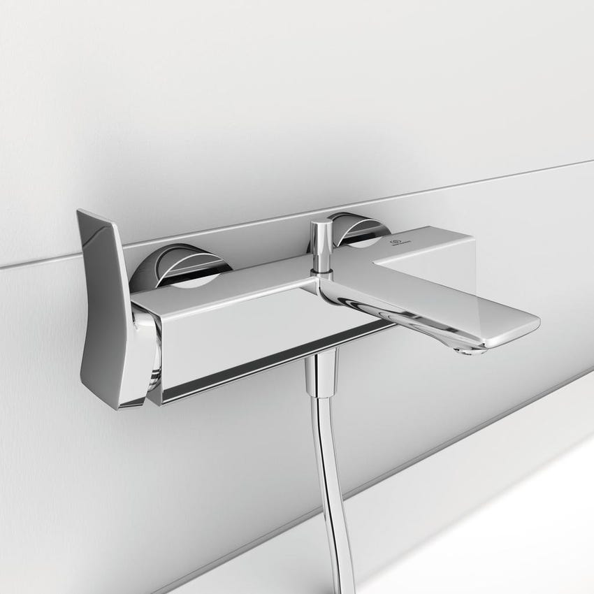 Immagine di Ideal Standard CONCA miscelatore monocomando esterno per vasca/doccia, con doccetta 1 funzione, supporto fisso e flessibile 160 cm, finitura cromo BC763AA