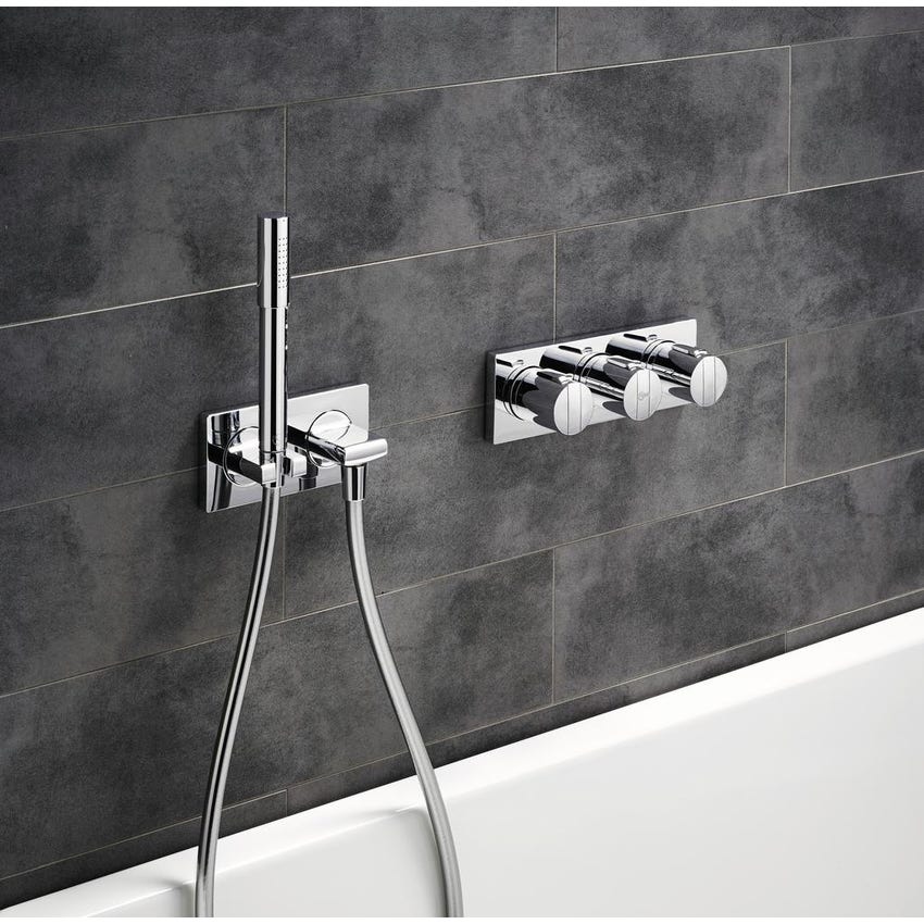 Immagine di Ideal Standard Tubo flessibile per doccette L.125 cm, materiale plastico ed effetto metallico A3306AA