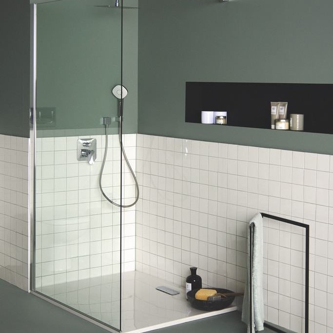 Immagine di Ideal Standard Tubo flessibile per doccette L.175cm, materiale plastico ed effetto metallico A4109AA