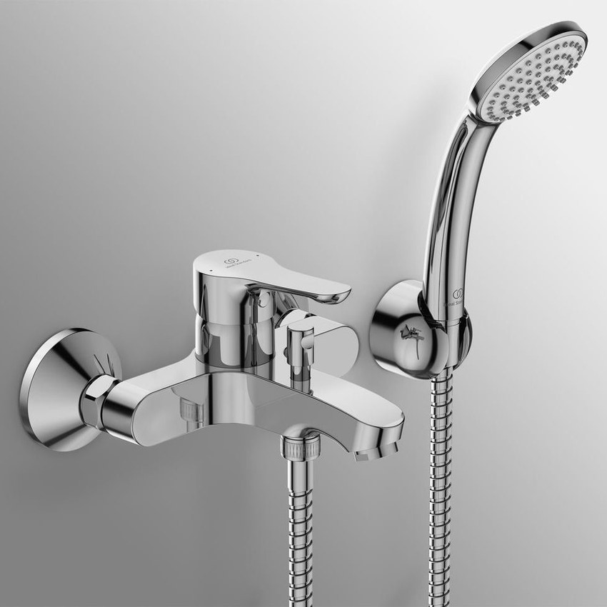 Immagine di Ideal Standard ALPHA miscelatore monocomando esterno per vasca/doccia, comprende doccetta a 1 funzione, supporto a muro e tubo flessibile 150 cm, finitura cromo BC676AA