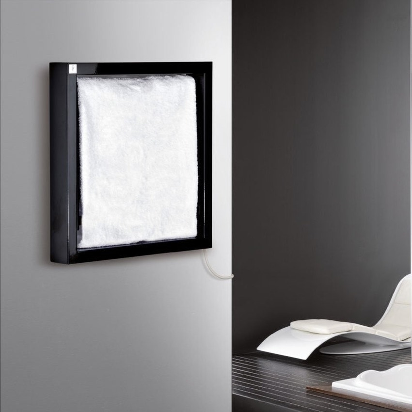 Immagine di Deltacalor TOWEL BOX scaldasalviette quadrato 48 cm, colore pastel jet black finitura lucido TB048048ER9005G