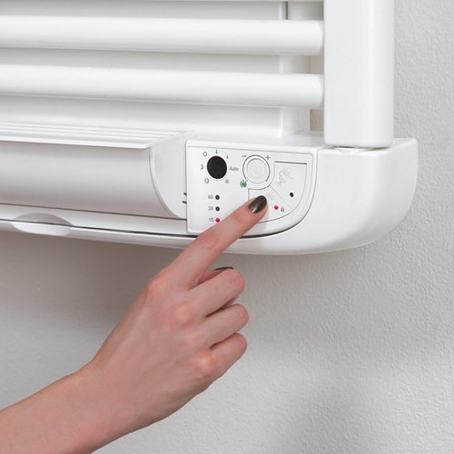 Immagine di Deltacalor DRYER PLUS ELECTRIC scaldasalviette H.144,1 L.50 cm, colore bianco SEAIRD2135050TB