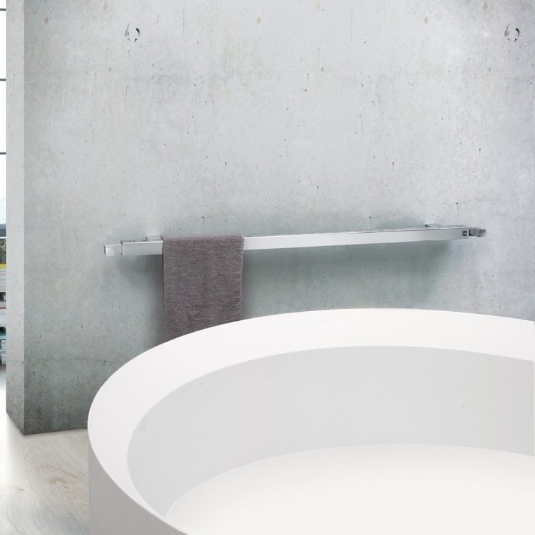 Immagine di Deltacalor FREESYSTEM scaldasalviette 28 tubi, H.142 cm, finitura cromo FS1500C-8HP400C-10HP500C-10HP600C