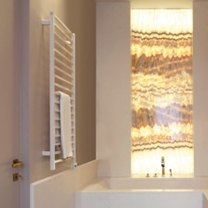 Immagine di Deltacalor SLIM-Q ELECTRIC PLUS scaldasalviette H.135,8 L.52,8 cm, colore bianco SQD4130050NB