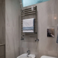 Immagine di Deltacalor RIGHT scaldasalviette H.82,3 L.43 cm, finitura cromo RG082043C