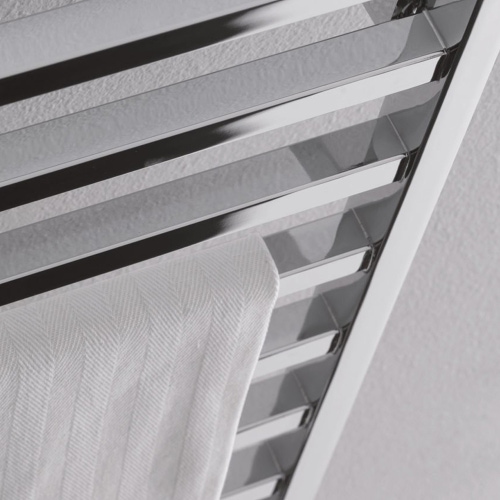 Immagine di Deltacalor SLIM Q scaldasalviette H.81 L.50 cm, finitura cromo SQ081050C
