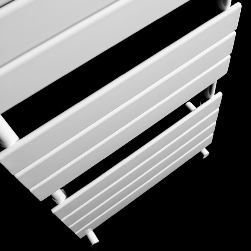 Immagine di Deltacalor FLY scaldasalviette H.83,8 L.50 cm, colore bianco FY082050B