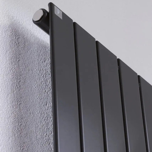 Immagine di Deltacalor FLYLINE VERTICALE SINGOLO radiatore H.180 L.67,2 cm, colore pastel traffic grey B finitura lucido FL1V180009R7043G