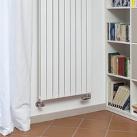 Immagine di Deltacalor FLYLINE VERTICALE DOPPIO radiatore bianco h 600 x l 228 mm FL2V060003B