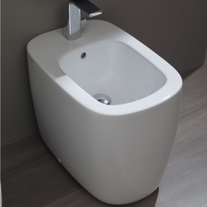 Immagine di Flaminia MONÒ bidet back to wall monoforo, con troppopieno, colore bianco finitura lucido MN217