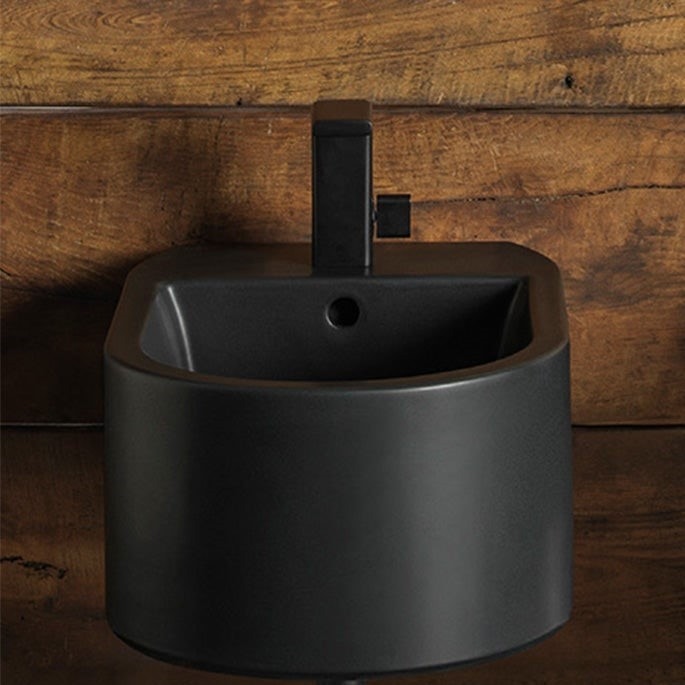 Immagine di Flaminia NOKE’ miscelatore monocomando bidet, completo di piletta, colore nero finitura opaco NK3210NE