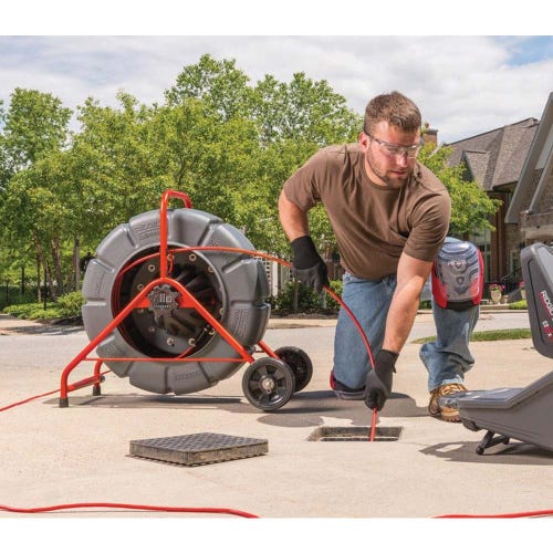 Immagine di Ridgid Ruota SeeSnake Standard con tecnologia TruSense, cavo 61 m per tubazioni da 2" a 12" (50-300 mm) 63603