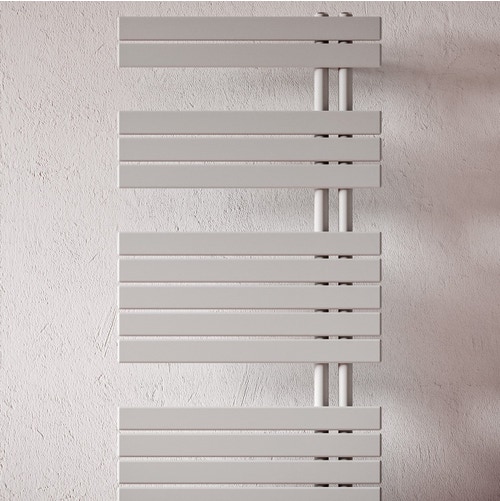 Immagine di Irsap SOUL scaldasalviette, 25 tubi, 4 intervalli, H.175,4 L.55 P.5 cm, attacco destro, colore grigio Manhattan finitura lucido SRG055B03IR01NNN01