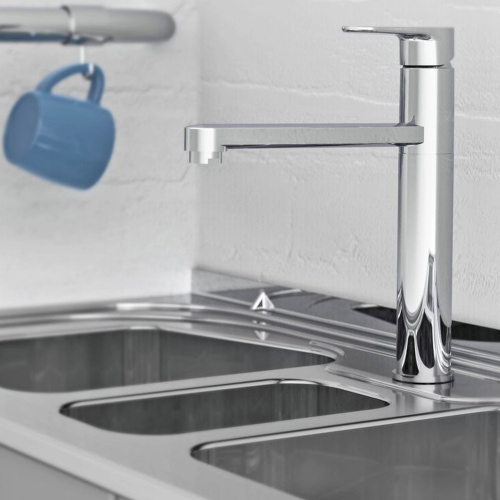 Immagine di Ideal Standard CERAFINE O miscelatore da appoggio su lavello H.28 cm, con sistema BlueStart per risparmio idrico ed energetico, bocca girevole, finitura cromo BC501AA