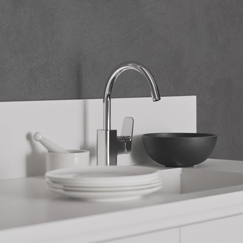 Immagine di Ideal Standard CERAPLAN miscelatore da appoggio su lavello H.31 cm, con sistema BlueStart, bocca girevole, finitura cromo BD334AA