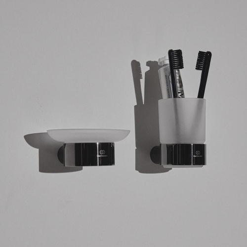 Immagine di Ideal Standard CONCA portaspazzolino in vetro opaco, con supporto metallico, finitura magnetic grey T4505A5