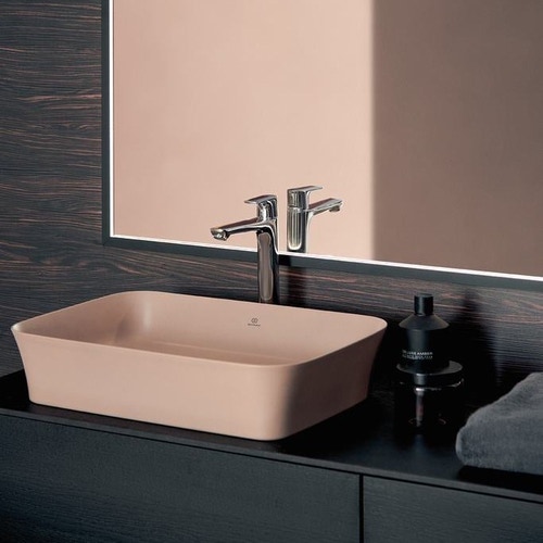 Immagine di Ideal Standard CONNECT AIR miscelatore monocomando da appoggio su piano, con sistema di apertura a freddo Bluestart, asta di comando e scarico piletta, finitura cromo A7026AA