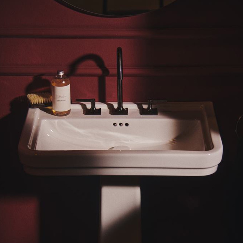 Immagine di Ideal Standard JOY NEO miscelatore a due leve per lavabo, con maniglia lineare, senza scarico, bocca girevole, finitura magnetic grey BD146A5