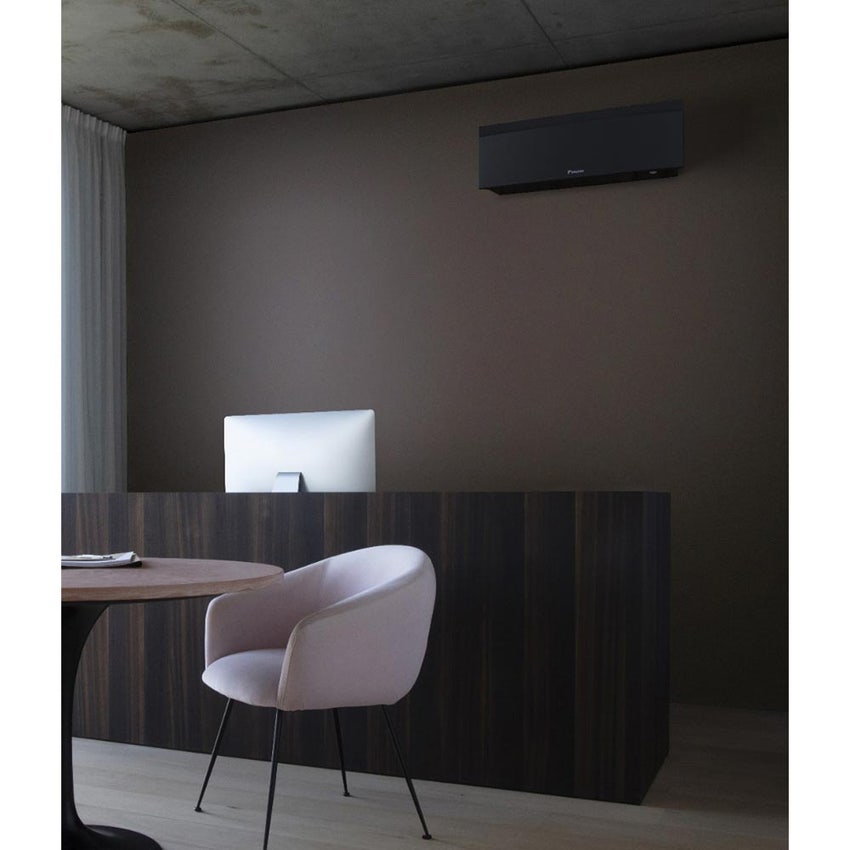 Immagine di Daikin EMURA R32 Climatizzatore a parete quadri split inverter Wi-Fi black | unità esterna 7.8 kW unità interne 7000+12000+12000+15000 BTU 5MXM90A9+FTXJ[20|35|35|42]AB