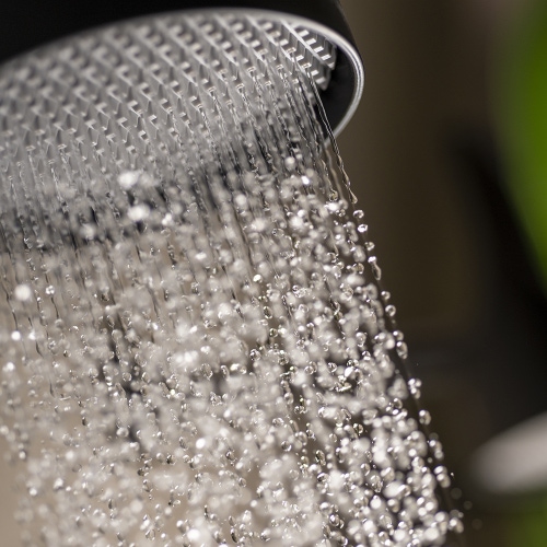 Immagine di Bossini APICE set soffione Spot Ø 10 cm orientabile, con diffusore in gomma termoplastica e braccio, con funzione Easy Clean, finitura cromo HH1000000030005