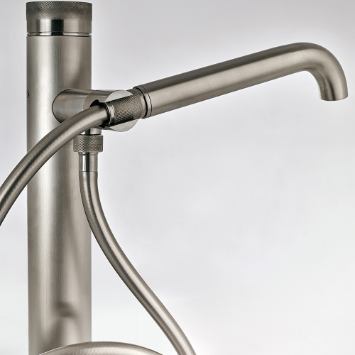 Immagine di Bossini ACCIAIO INOX miscelatore H.103.5 cm per vasca, a pavimento, in acciaio, finitura inox INL001000075005