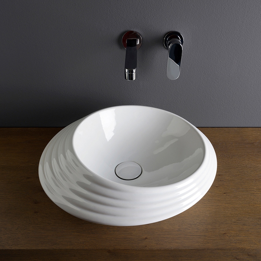 Immagine di Flaminia SPIRE+ lavabo rotondo da appoggio Ø 48 cm, senza troppopieno e senza piano rubinetteria, con decoro a rilievo, colore bianco finitura lucido SP48D