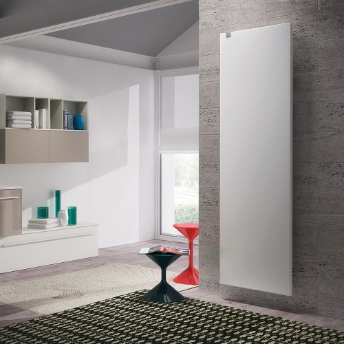 Immagine di Irsap RELAX RENOVA radiatore H.216,3 L.59,2 P.6,35 cm, attacco laterale con interasse da 500 a 600 mm, colore bianco finitura opaco Cod.J8 RENC059BJ8IRL1AN