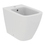 Immagine di Ideal Standard I.LIFE B set sanitari a terra, vaso filo parete senza brida, con sedile avvolgente a discesa rallentata, bidet monoforo con troppopieno, colore bianco finitura lucido T461601+T468301+T461701