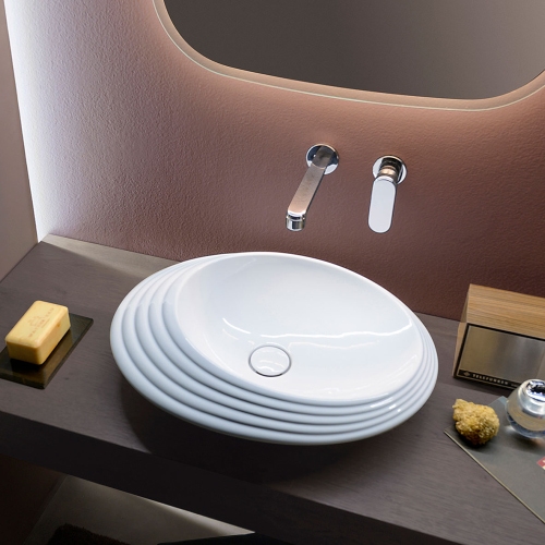 Immagine di Flaminia SPIRE+ lavabo ovale da appoggio L.58 P.46 cm cm, senza troppopieno e senza piano rubinetteria, con decoro a rilievo, colore bianco finitura lucido SP58D