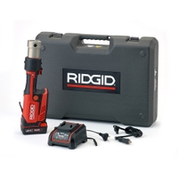 Immagine di Ridgid RP 351-B Pressatrice in linea a batteria senza ganasce con caricabatterie rapido 220 V, batteria a Li-Ion 18 V 2.5 Ah e cassetta di trasporto 67228