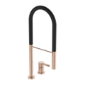 Immagine di Ideal Standard GUSTO miscelatore monocomando professionale H.60 cm, a 2 fori, con bocca orientabile e doccetta, finitura sunset rose BD425J4