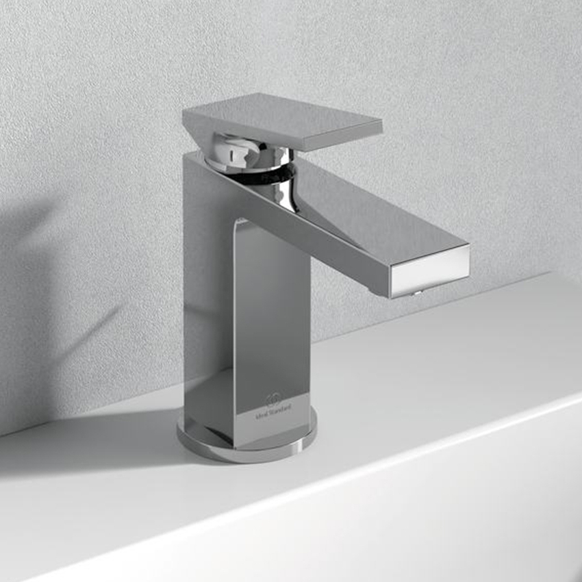 Immagine di Ideal Standard EXTRA miscelatore monocomando H.17 cm per lavabo, con asta di comando e scarico piletta 1-1/4", finitura cromo BD500AA