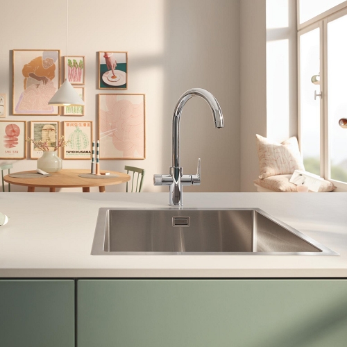Immagine di Grohe BLUE PURE BAUCURVE miscelatore monocomando per lavello con sistema filtrante dell’acqua, finitura cromo 30581000