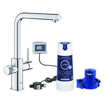 Immagine di Grohe BLUE PURE MINTA miscelatore monocomando per lavello con sistema filtrante dell’acqua e doccetta estraibile, finitura cromo 30591000